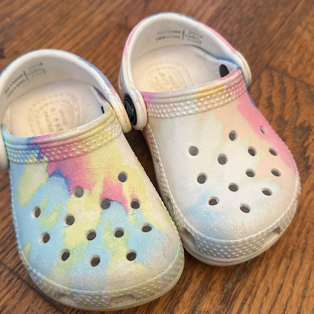 Crocs